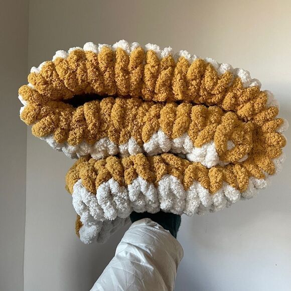 32”x32” Sunflower Yellow & Ivory Stripes Chenille Hand Knit Chunky Plush Blanket - Picture 1 of 5